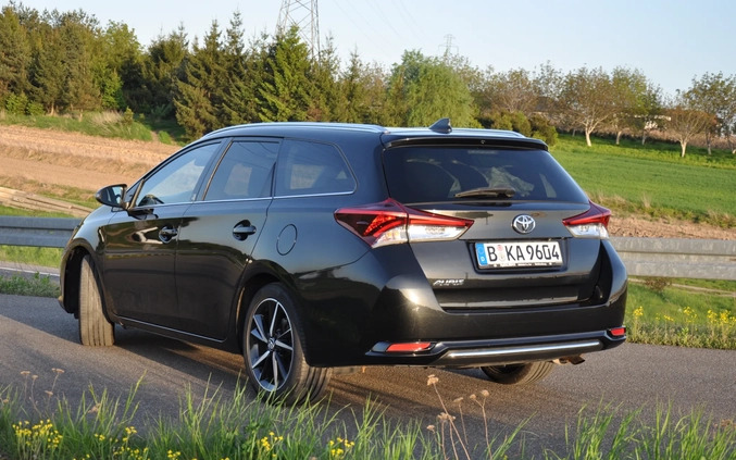 Toyota Auris cena 47500 przebieg: 166000, rok produkcji 2018 z Jarosław małe 704